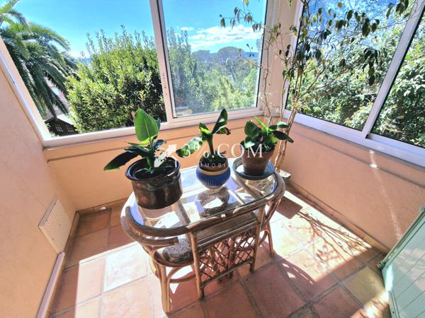 Villa 6 pièce(s) 4 chambre(s) 160 m²