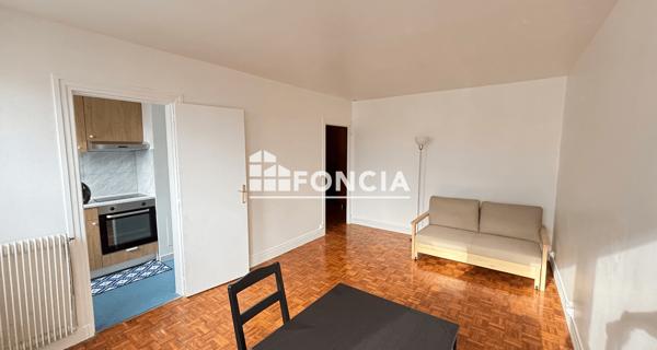 Location Studio meublé 31.46 m² - Paris 75015