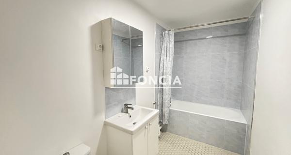 Location Studio meublé 31.46 m² - Paris 75015
