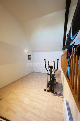 Boulangerie-Pâtisserie N°1- 154 000 EBE – fermée dimanche et lundi - appartement 85M2 - Chatellerault