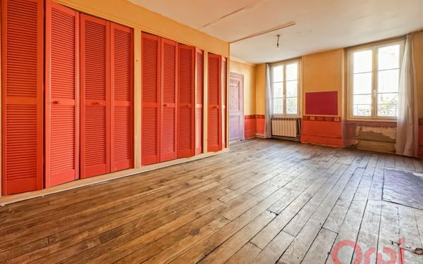 Appartement à vendre    3 pièces • 81 m2 Bagnolet