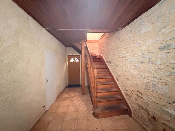 Immeuble Luzech 3 appartements + 1 garage