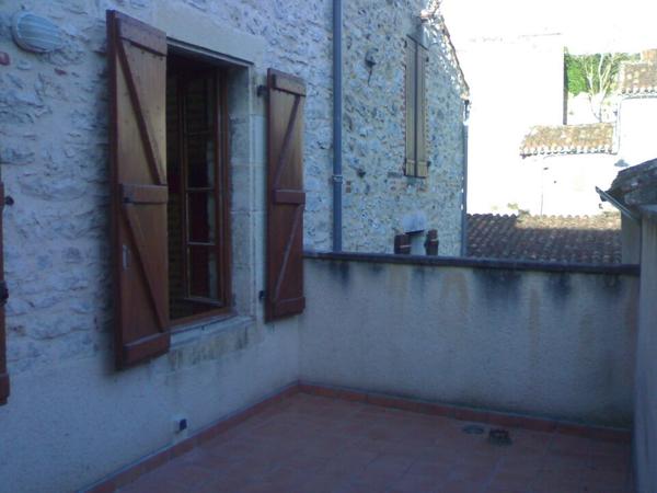 Immeuble Luzech 3 appartements + 1 garage