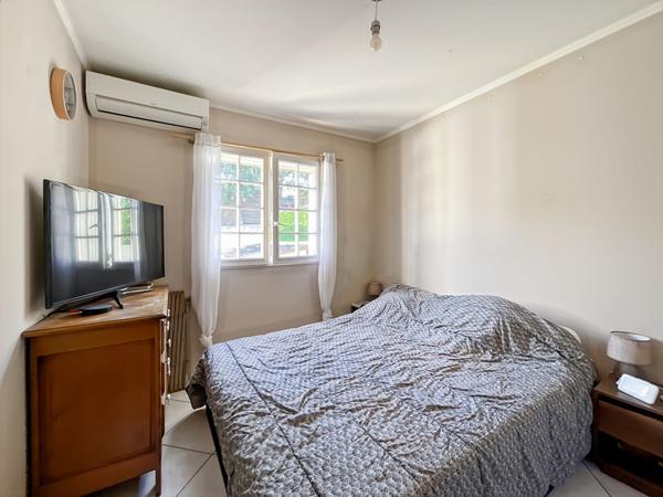 MAISON JUMELÉE DE TYPE 4/5 PIÈCES DANS DOMAINE SÉCURISÉ