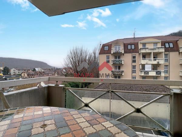 Appartement
                                                                                                                                                                                                                                                                                                                        5 pièce(s)                                                                                                                                                                                                          4 chambre(s)                                                                                                                                                                                                          120  m²