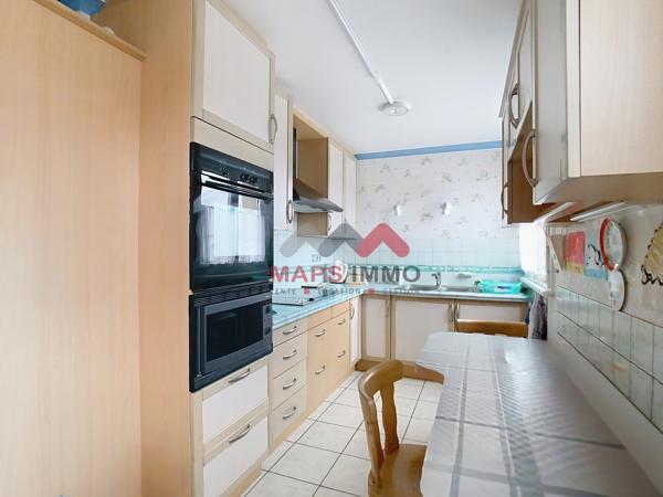 Appartement
                                                                                                                                                                                                                                                                                                                        5 pièce(s)                                                                                                                                                                                                          4 chambre(s)                                                                                                                                                                                                          120  m²