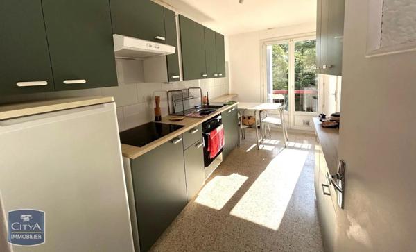 Appartement à louer 3 pièces 68.25m² Aix-en-Provence (13100)
