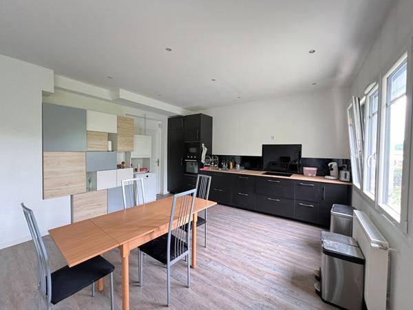 Maison Le Blanc-mesnil 7 pièce(s) 182.92 m2