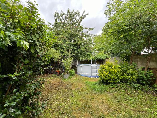 Maison Le Blanc-mesnil 7 pièce(s) 182.92 m2