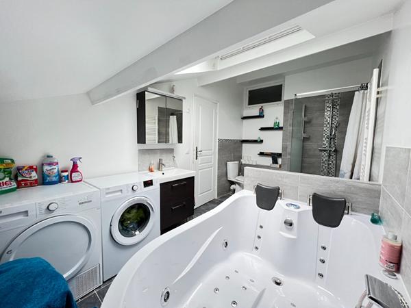 Maison Le Blanc-mesnil 7 pièce(s) 182.92 m2