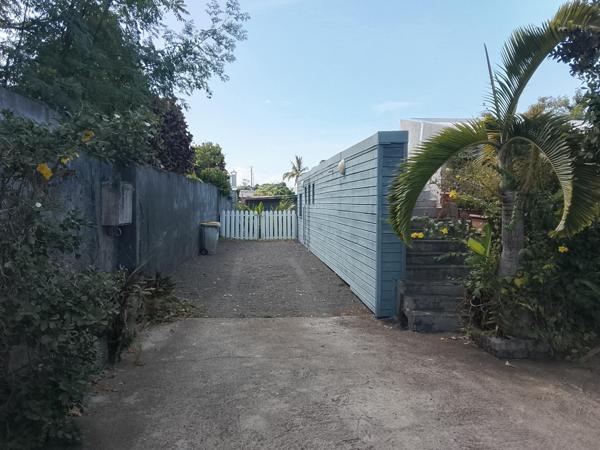 OPPORTUNITÉ À SAISIR!!! Étang-Salé les Hauts – Maison + dépendance – Fort potentiel – Terrain 517 m²