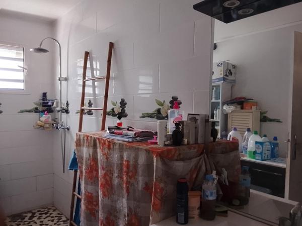 OPPORTUNITÉ À SAISIR!!! Étang-Salé les Hauts – Maison + dépendance – Fort potentiel – Terrain 517 m²