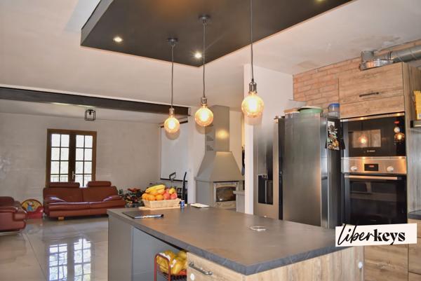 Tourves, maison familiale atypique au cœur de la nature 