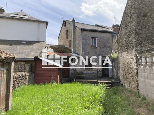 Location Maison 3 pièces 70 m² - 28 RUE DES MAUGES St Laurent De La Plaine 49290