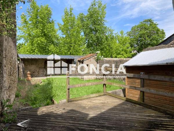 Location Maison 3 pièces 70 m² - 28 RUE DES MAUGES St Laurent De La Plaine 49290