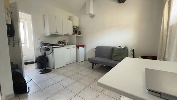 Immeuble de 6 lots + garage