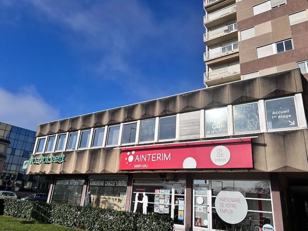 BOURG EN BRESSE - LOCATION - BUREAUX PRETS A L'EMPLOI - CENTRE VILLE