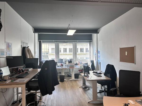 BOURG EN BRESSE - LOCATION - BUREAUX PRETS A L'EMPLOI - CENTRE VILLE
