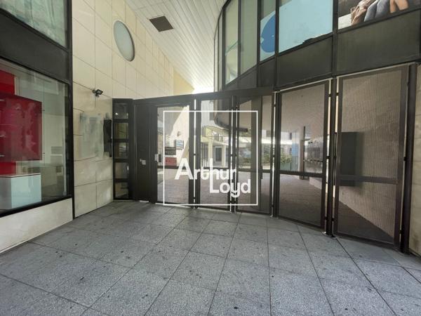 Bureaux à vendre à Nîmes secteur Jean Jaurès avec ascenseur et PMR 105 m²