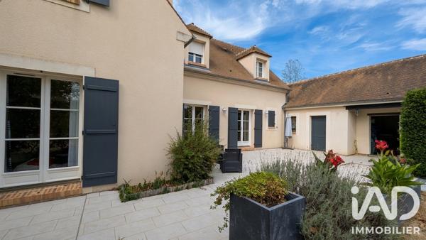 Maison à vendre 7 pièces 199 m² La Celle-les-Bordes
