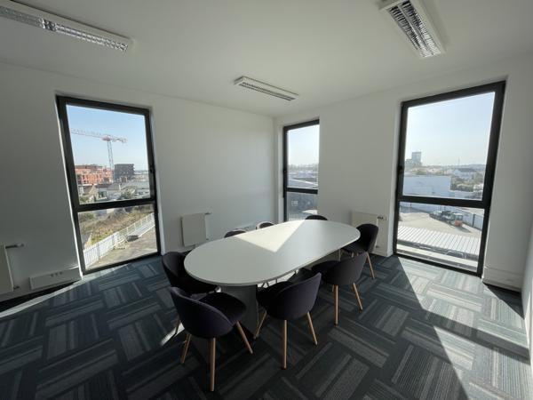 BUREAUX À VENDRE OU À LOUER-134 M²-ST SÉBASTIEN SUR LOIRE