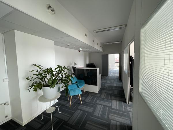 BUREAUX À VENDRE OU À LOUER-134 M²-ST SÉBASTIEN SUR LOIRE