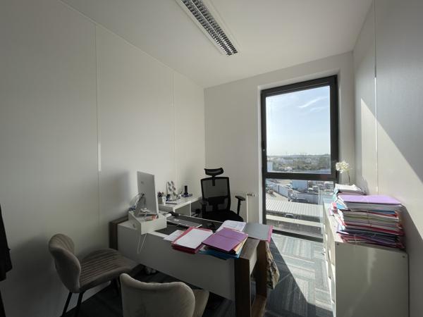 BUREAUX À VENDRE OU À LOUER-134 M²-ST SÉBASTIEN SUR LOIRE