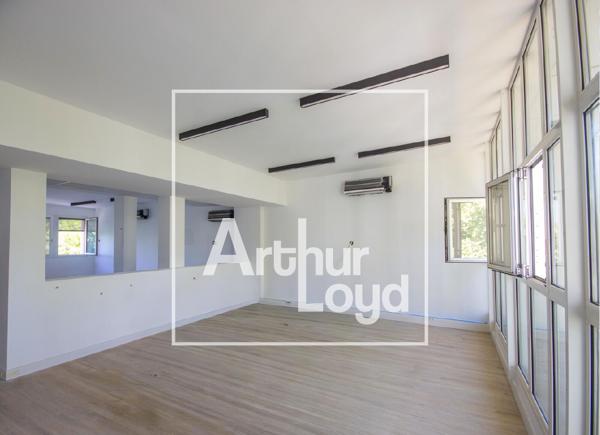 Bureaux à louer 163 m² Montpellier centre avec rénovation complète
