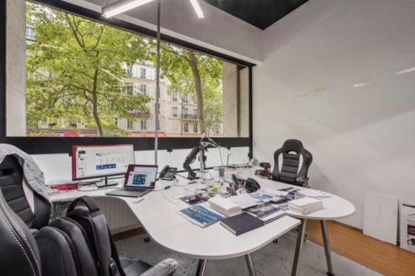 Bureaux à louer à PARIS 75017