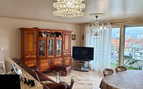 Appartement à vendre    4 pièces • 84,40 m2 La Courneuve