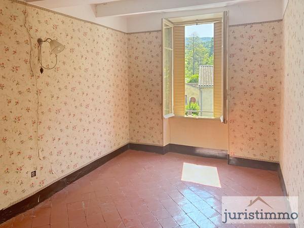 Malaucène (84340) MALAUCÈNE - CHARMANTE MAISON DE VILLAGE A PROXIMITE IMMEDIATE DES COMMERCES AVEC GARAGE