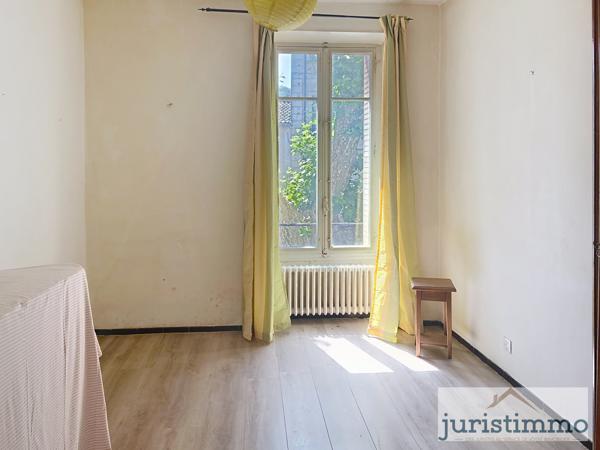 Malaucène (84340) MALAUCÈNE - CHARMANTE MAISON DE VILLAGE A PROXIMITE IMMEDIATE DES COMMERCES AVEC GARAGE