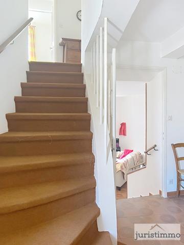 Malaucène (84340) MALAUCÈNE - CHARMANTE MAISON DE VILLAGE A PROXIMITE IMMEDIATE DES COMMERCES AVEC GARAGE