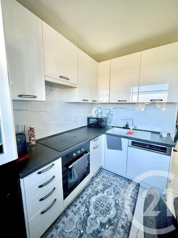 Appartement F4 à vendre  4 pièces - 66,30 m2 MEYZIEU - 69