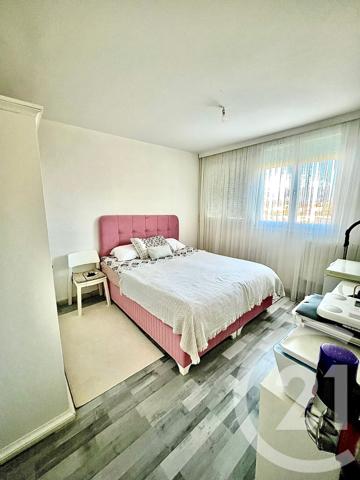 Appartement F4 à vendre  4 pièces - 66,30 m2 MEYZIEU - 69