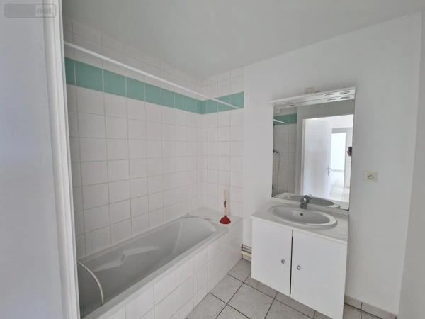 Location - Appartement Loire-Authion 49140 4 pièces 90 m 2