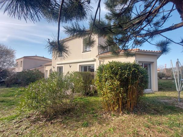 A vendre- A pieds des commodités- Maison Le Loroux Bottereau - Surface 130 m²