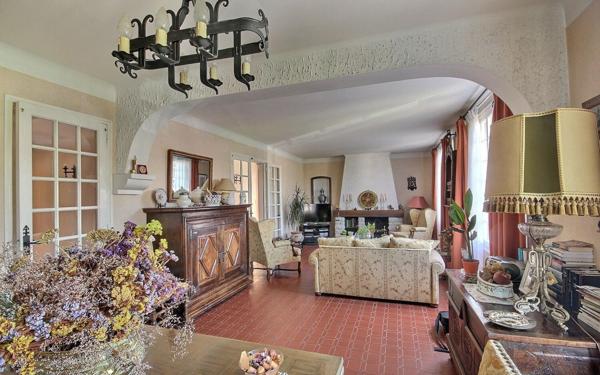 Maison à vendre    4 pièces •  Orthez