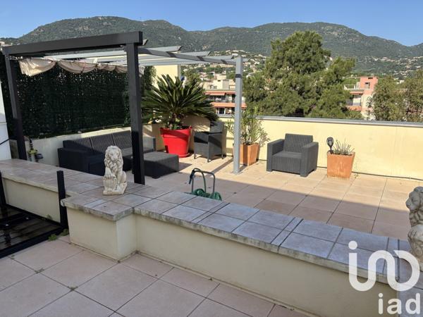 Appartement 3 pièces de 69 m² à Cavalaire-sur-Mer (83240)