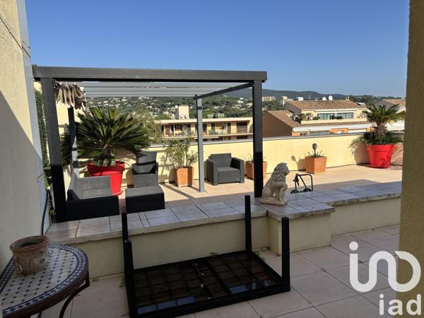 Appartement 3 pièces de 69 m² à Cavalaire-sur-Mer (83240)