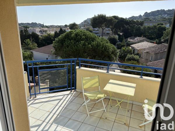 Appartement 3 pièces de 69 m² à Cavalaire-sur-Mer (83240)