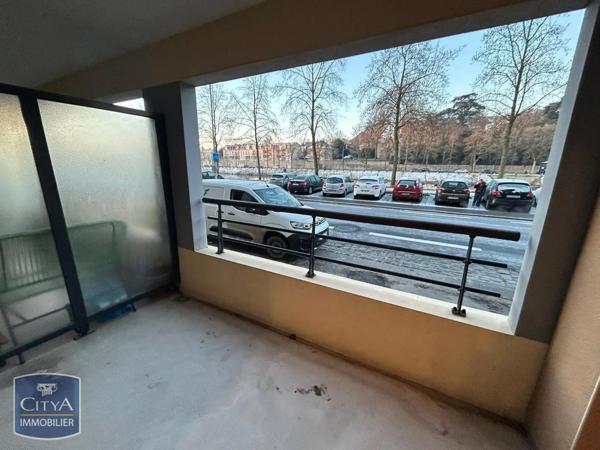 Appartement à louer 2 pièces 34.41m² Laval (53000)