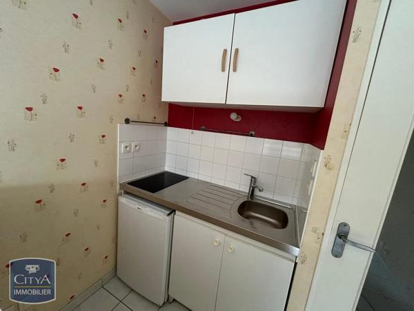 Appartement à louer 2 pièces 34.41m² Laval (53000)
