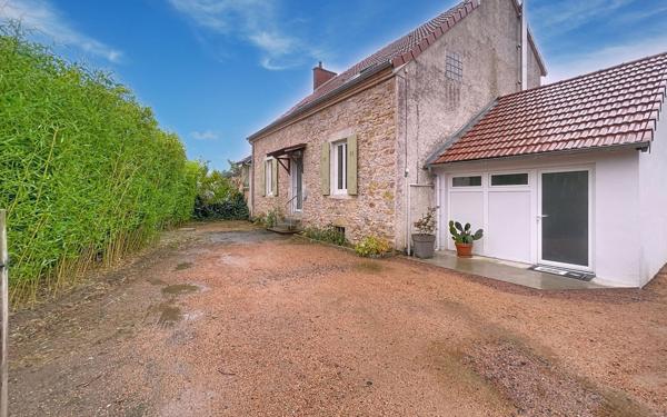 Maison à vendre    5 pièces •  Creuzier-le-Vieux