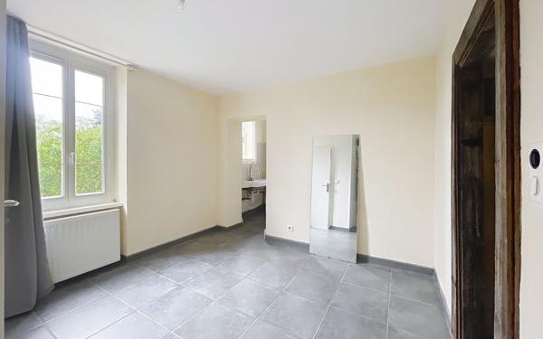 Maison à vendre    5 pièces •  Creuzier-le-Vieux