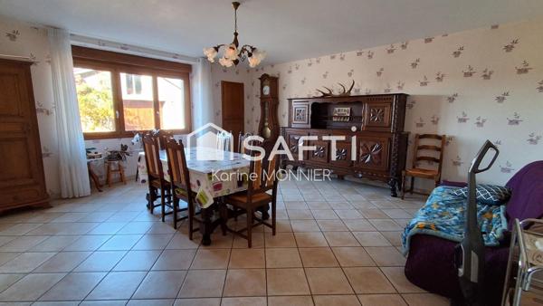 Maison avec habitation principale et un logement