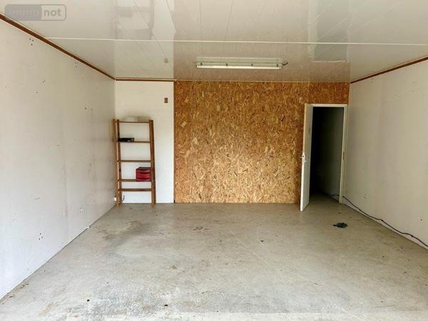 Local industriel à vendre à Cherré-Au dans la Sarthe (72400), ref : 396