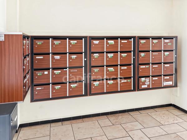 Appartement meublé LOUÉ à vendre centre ville LE MANS (72)