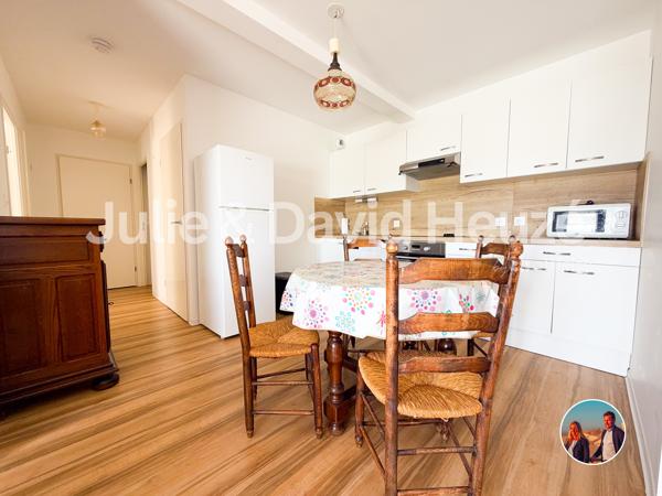 Appartement
         3 pièces
        - 65 m² 335 000 € *
