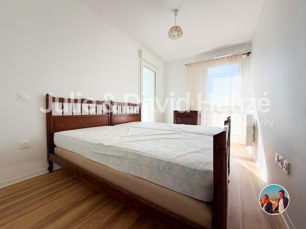 Appartement
         3 pièces
        - 65 m² 335 000 € *